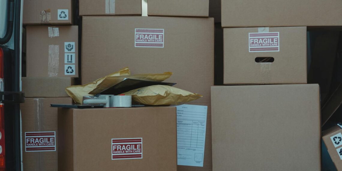 how to load a portable storage container